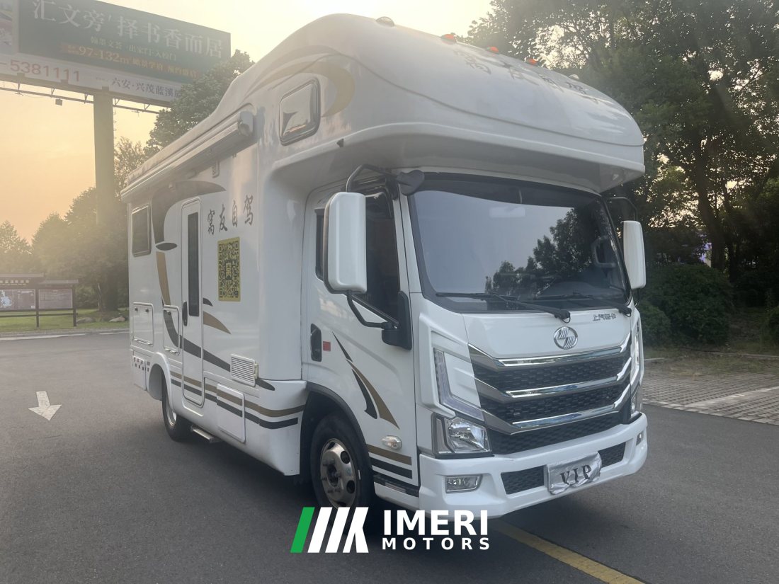 22 H300 RV 2.0L - дом на колёсах из Китая