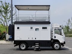 Isuzu 700P 4WD RV 5.2L - фото 3