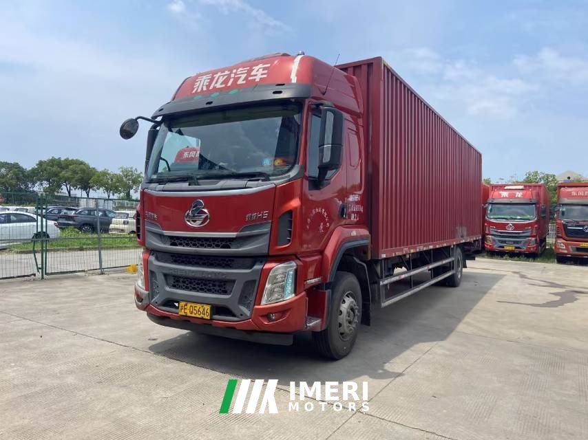2021 Dongfeng Liuzhou Chenglong H5 270 hp 6X2 9.6 m