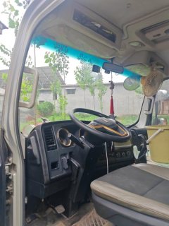 SINOTRUK HOWO Light Duty Truck Hanjiang 155 hp 4X2 4.15 m - фото 4