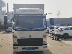 SINOTRUK HOWO Light Duty Truck 140 hp 4X2 3.95 m - фото 3