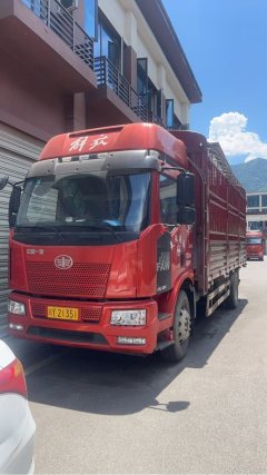 FAW Jiefang J6L 220 hp 4X2 6.2 m - фото 1
