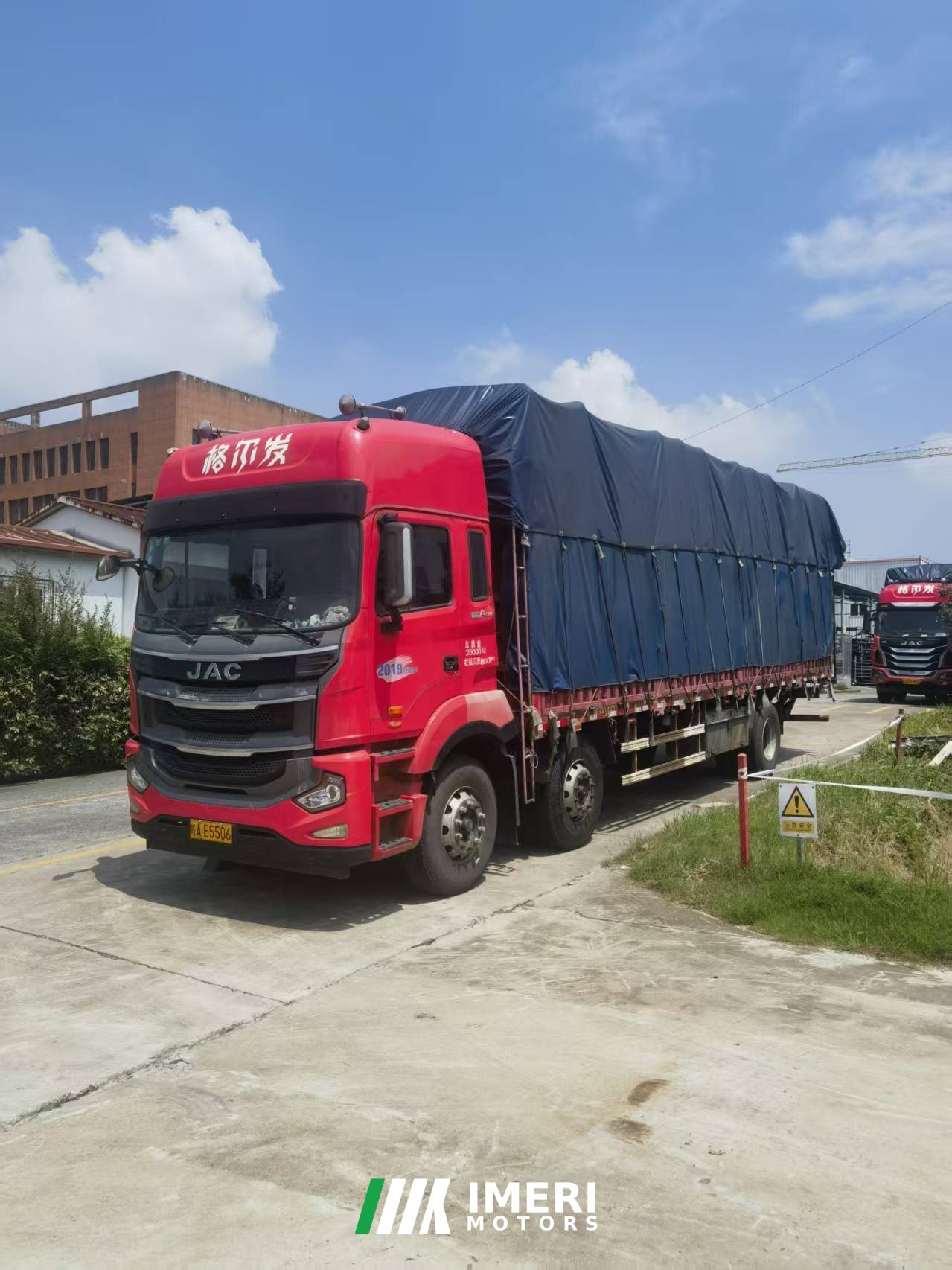 2019 JAC Gallop A5 270 hp 6X2 9.7 m