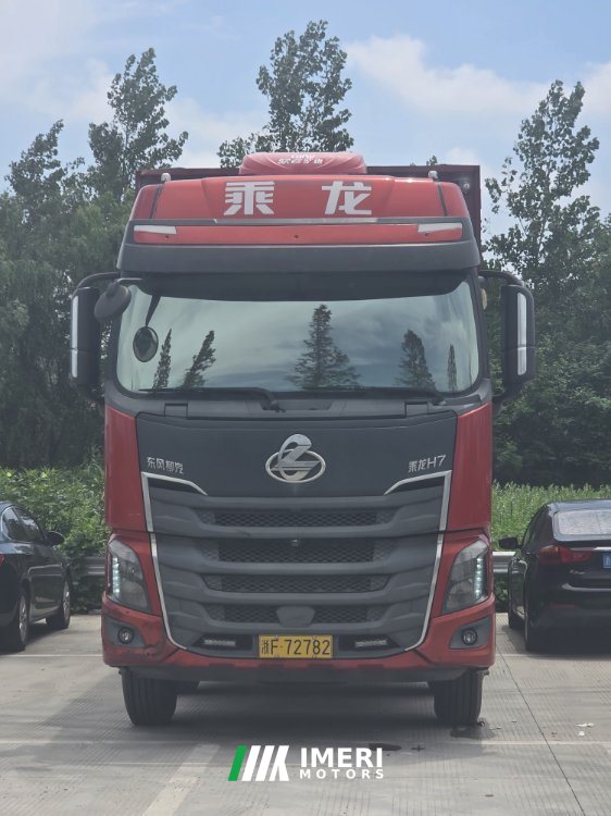 2021 Dongfeng Liuzhou Chenglong H7 315 hp 6X2 9.6 m