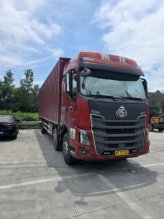 Dongfeng Liuzhou Chenglong H7 315 hp 6X2 9.6 m - фото 3