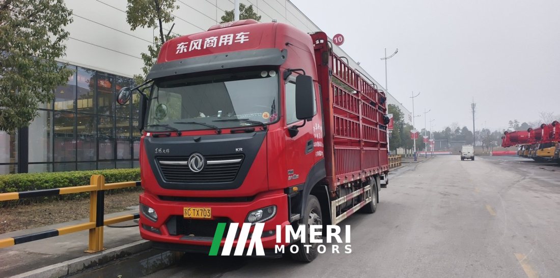 Dongfeng Tianjin KR PLUS 300 hp 6X2 6.8 m - грузовик из Китая