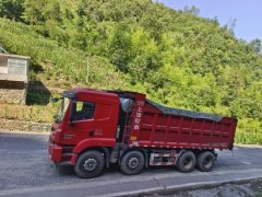SAIC Hongyan 320 hp 8X4 6.5 m - фото 2