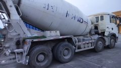 CIMC Sinotruk HOWO chassis 340 hp 8X4 - фото 2
