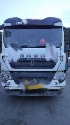 CIMC Sinotruk HOWO chassis 340 hp 8X4 - фото 5