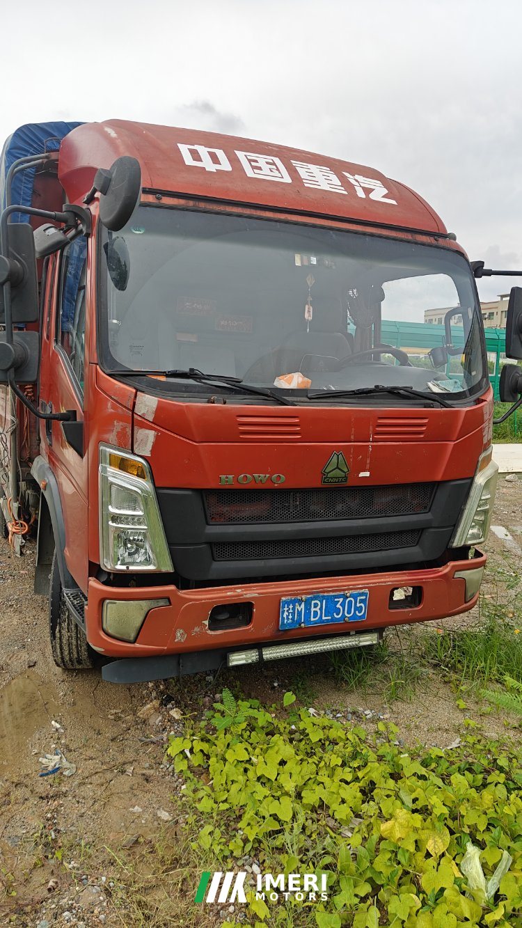 SINOTRUK HOWO Light Duty Truck Hanjiang 156 hp 4X2 - грузовик из Китая