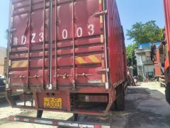 Dongfeng Liuzhou Chenglong H5 240 hp 4X2 9.7 m - фото 1