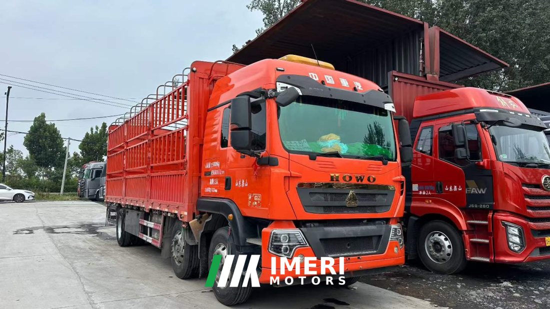 Sinotruk HOWO TX7 330 hp 6X2 7.8 m - грузовик из Китая