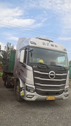 BAIC Heavy Truck Dream Chaser 500 hp 6X4 - фото 3