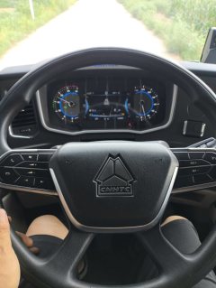 Sinotruk HOWO Max 290 hp 4X2 9.6 m - фото 5