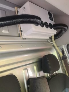 Dongfeng V9+ 136 hp - фото 4