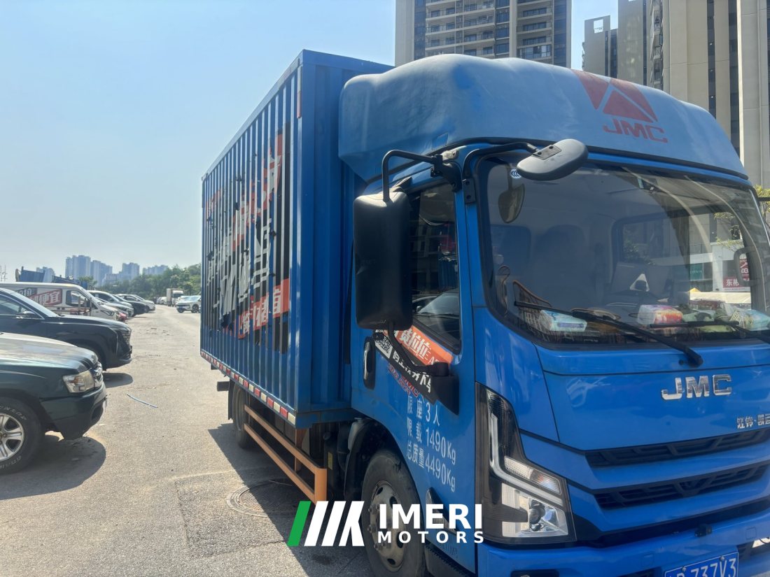JMC + 129 hp 4X2 4.2 m - грузовик из Китая