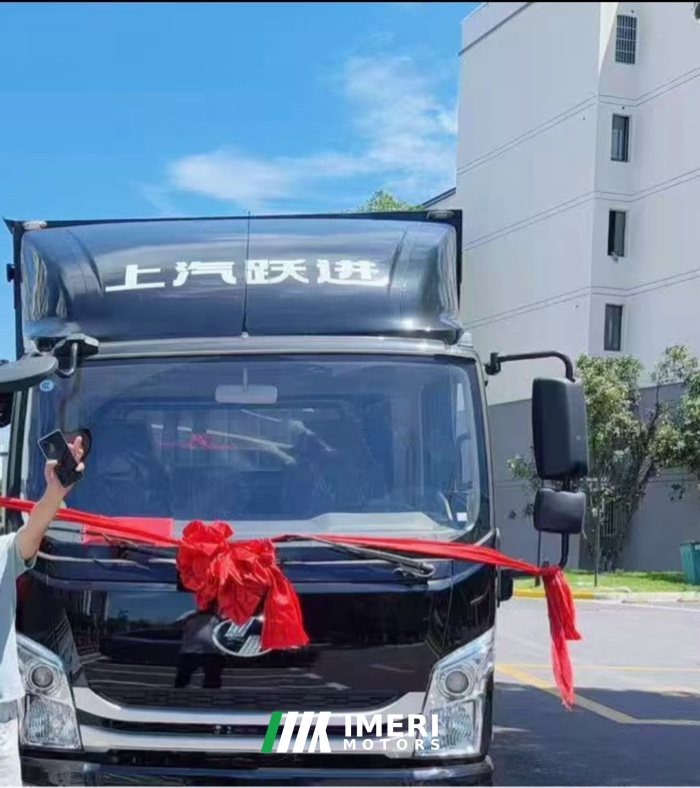 SAIC Yuejin H 150 hp 4X2 4.17 m - грузовик из Китая