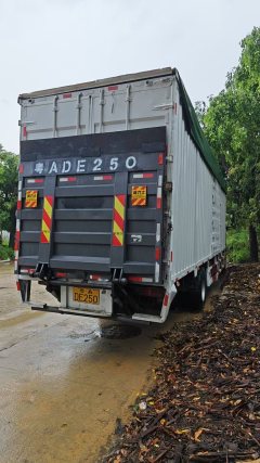 Dongfeng Liuzhou Chenglong H5 260 hp 4X2 9.7 m - фото 5