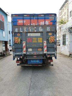 SINOTRUK HOWO Light Duty Truck Hanjiang 143 hp 4X2 4.15 m - фото 4