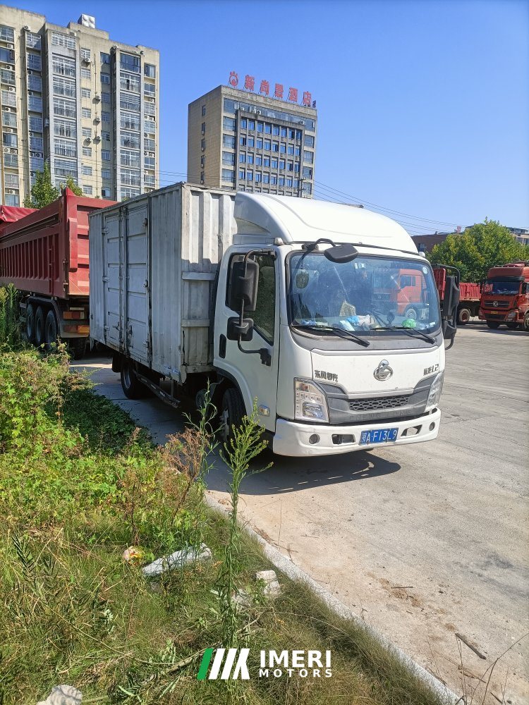 Dongfeng Liuzhou Chenglong L2 116 hp 4X2 4.2 m - грузовик из Китая
