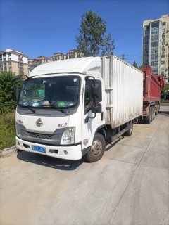 Dongfeng Liuzhou Chenglong L2 116 hp 4X2 4.2 m - фото 3
