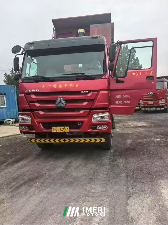 Sinotruk HOWO HOWO-7 380 hp 6X4 6 m - грузовик из Китая