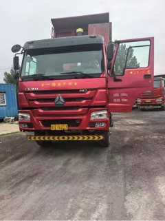 Sinotruk HOWO HOWO-7 380 hp 6X4 6 m - фото 1