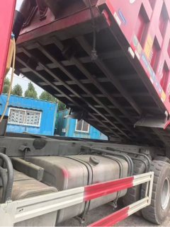 Sinotruk HOWO HOWO-7 380 hp 6X4 6 m - фото 4