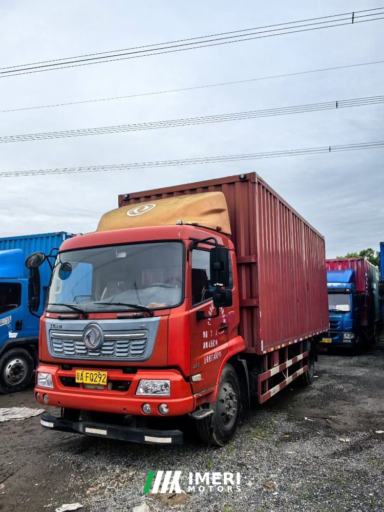 Dongfeng Tianjin KR 180 hp 4X2 6.75 m - грузовик из Китая
