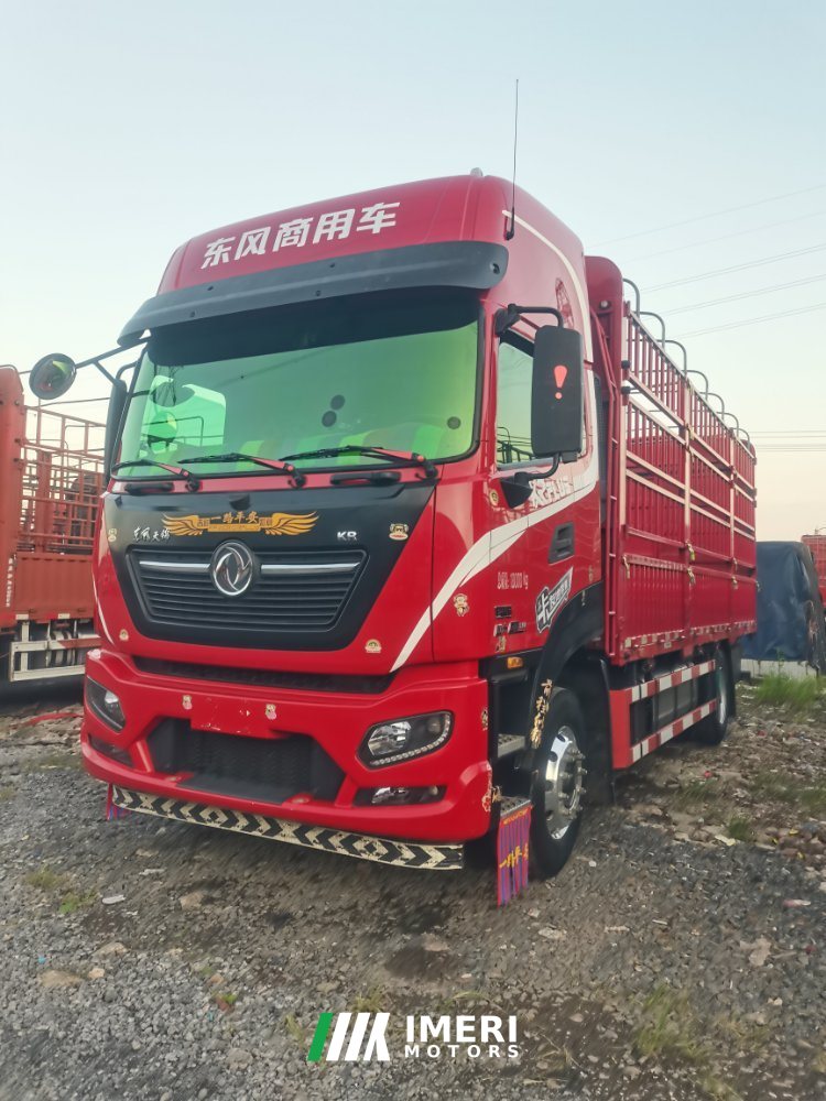 Dongfeng Tianjin KR PLUS 300 hp 4X2 6.8 m - грузовик из Китая