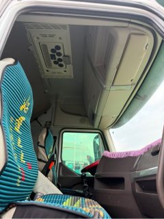 Dongfeng Liuzhou Chenglong H5 290 hp 8X2 9.4 m - фото 4