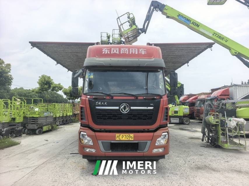 2020 Dongfeng Tianlong 292 hp 6X2 9.6 m