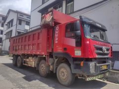 SAIC Hongyan Genlyon 350 hp 8X4 7.6 m - фото 2