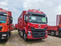 Dongfeng Liuzhou Chenglong H5 300 hp 4X2 6.8 m - фото 2
