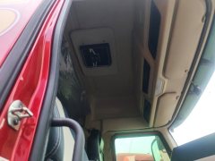 Dongfeng Liuzhou Chenglong H5 300 hp 4X2 6.8 m - фото 8