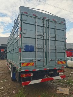 Sinotruk Sitrak G5S 290 hp 4X2 6.75 m - фото 9