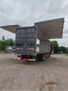 Sinotruk HOWO Max 290 hp 4X2 9.6 m - фото 6