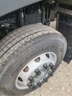 Sinotruk HOWO Max 290 hp 4X2 9.6 m - фото 8
