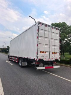 Sinotruk HOWO TX7 290 hp 4X2 9.6 m - фото 6