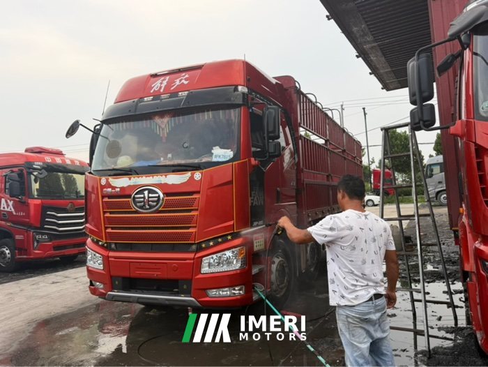FAW Jiefang J6P 320 hp 8X4 9.65 m - грузовик из Китая