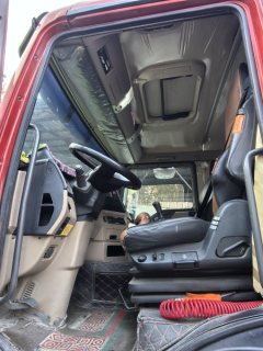 Sinotruk HOWO TX7 330 hp 6X2 7.8 m - фото 6