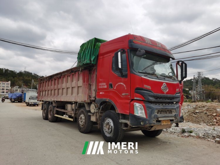 2021 Dongfeng Liuzhou Chenglong H7 520 hp 8X4 8.2 m