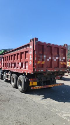 Dongfeng D3 320 hp 8X4 6.2 m - фото 2