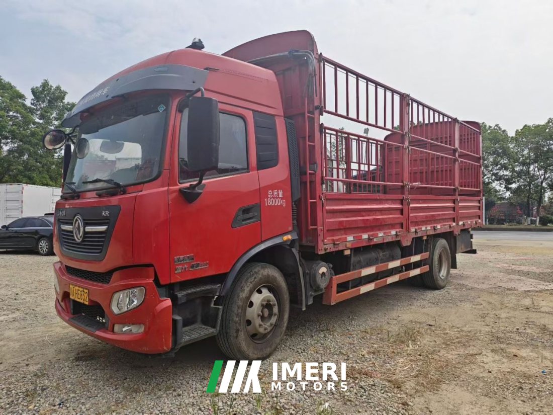 Dongfeng Tianjin KR 225 hp 4X2 6.8 m - грузовик из Китая