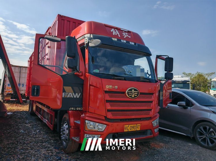 FAW Jiefang J6L 260 hp 4X2 9.7 m - грузовик из Китая
