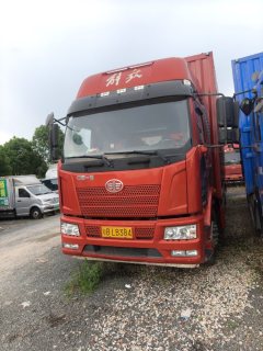 FAW Jiefang J6L 220 hp 4X2 9.7 m - фото 1