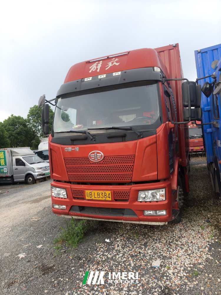 2023 FAW Jiefang J6L 220 hp 4X2 9.7 m