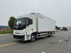 Foton Auman Galaxy 3 380 hp 4X2 6.8 m - фото 2