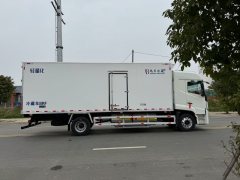 Foton Auman Galaxy 3 380 hp 4X2 6.8 m - фото 6