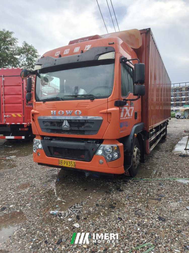 Sinotruk HOWO TX7 290 hp 4X2 9.52 m - грузовик из Китая